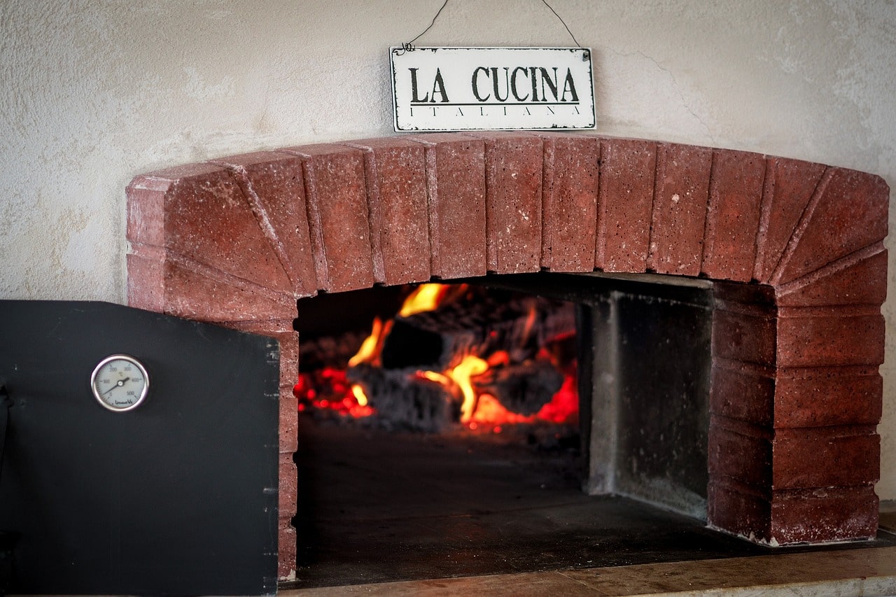 High-Quality Pizza Ovens and Grills Available in Lake Bluff, IL Premium Pizza Ovens and Grills in Lake Bluff, Illinois
